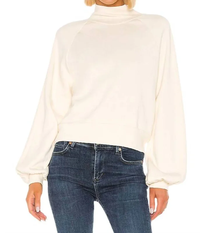 Women's Seasonal Attire Madelyn Sweatshirt In La Crema