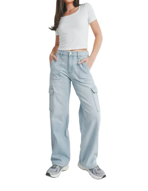 Casual Wear Lightweight Stretch Cargo Jeans In Light Denim