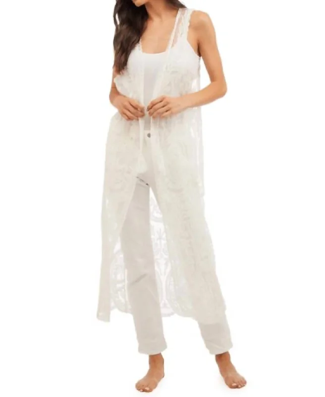 Women's Holiday Outfit Long Line Lace Vest In White