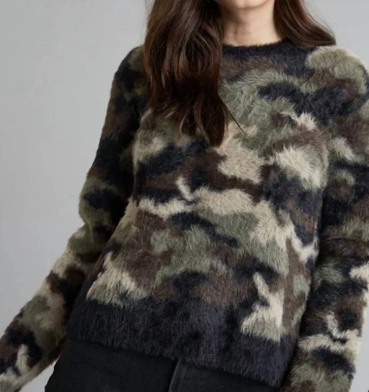 Women's Vintage Clothes Crew Neck Sweater Fuzzy Camo