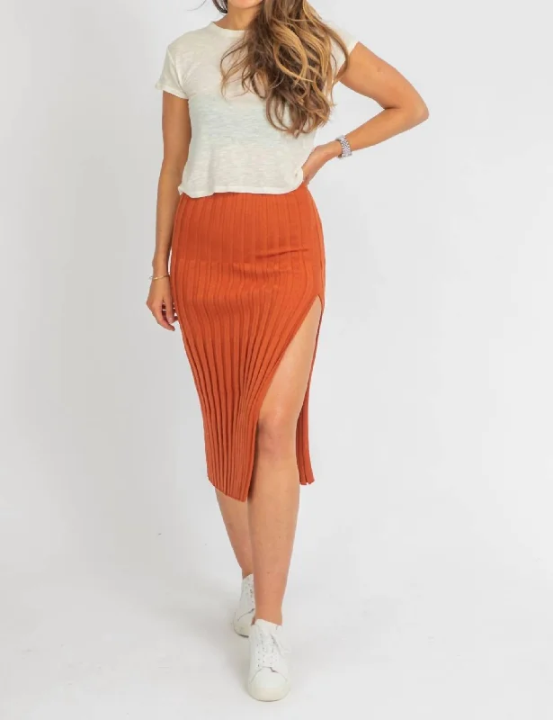 Women's Outfit Sugar Almond Slit Knit Midi In Orange